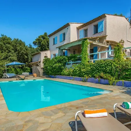 Villa Emeraude By *